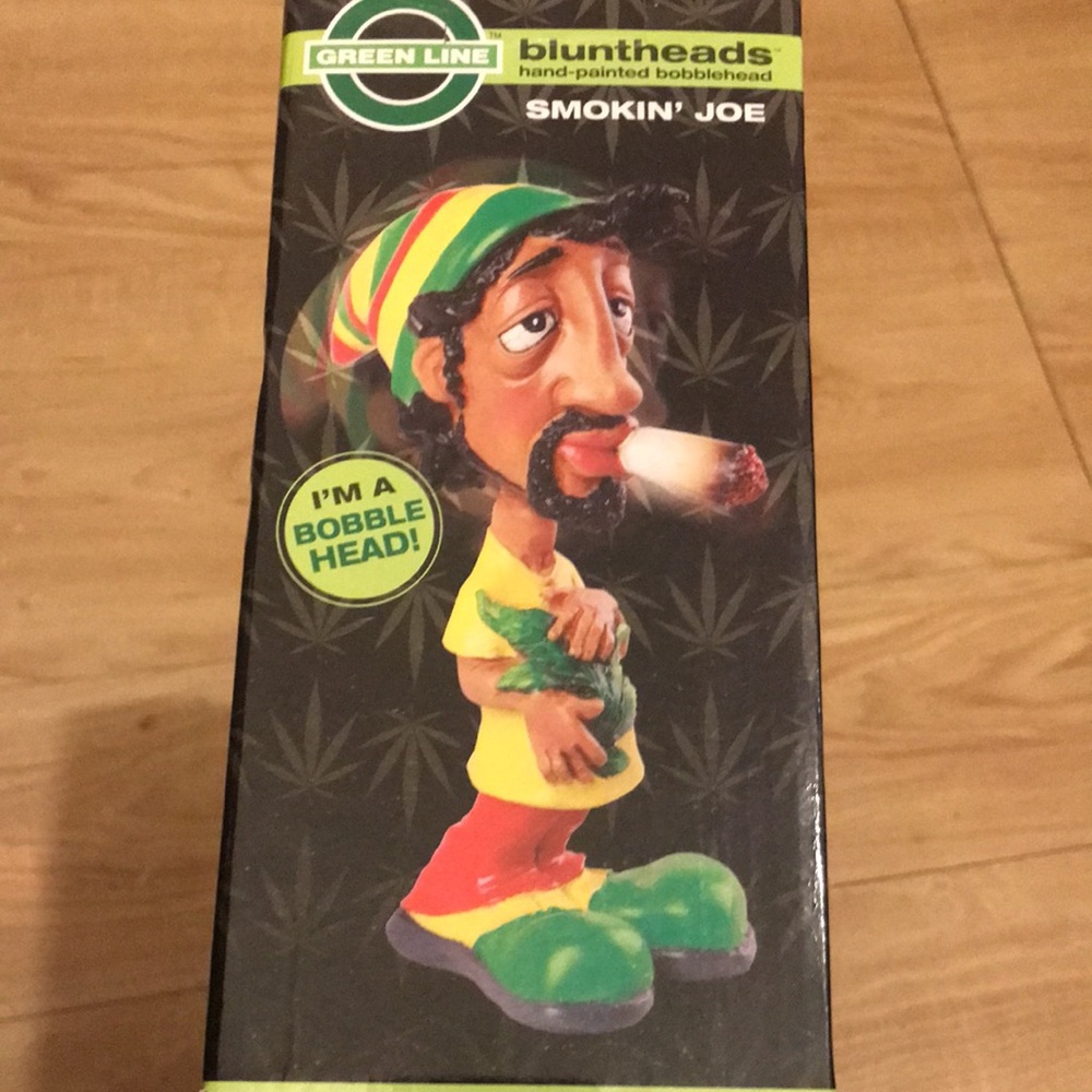 Bluntheads hand painted “Smoking Joe” bobble head and ashtray